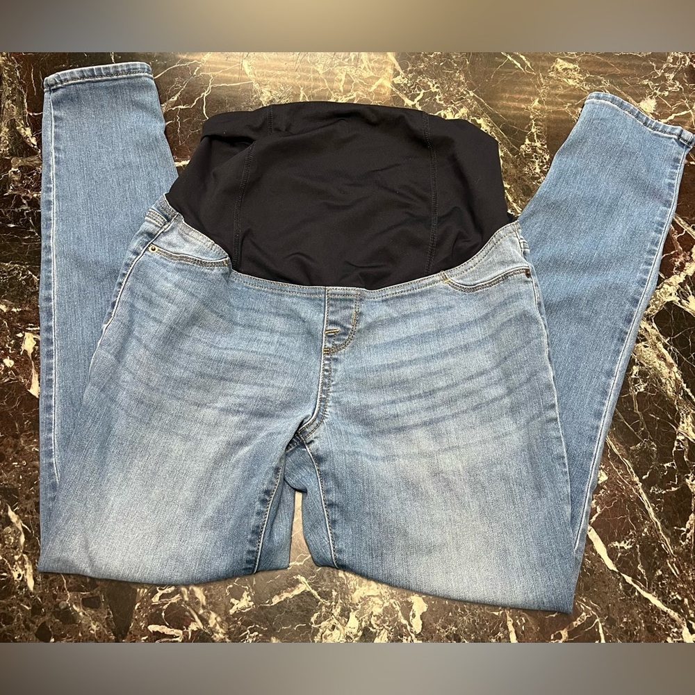 Over the belly medium wash skinny maternity jeans